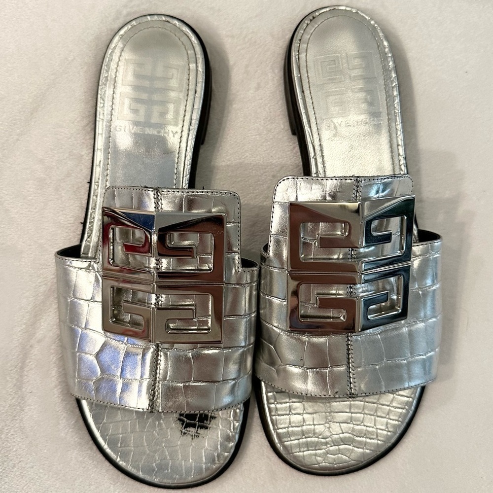 Givenchy Silver Croc 4G Logo Leather Flat Mules Slide Sandals EU 36/US 6 Italy
